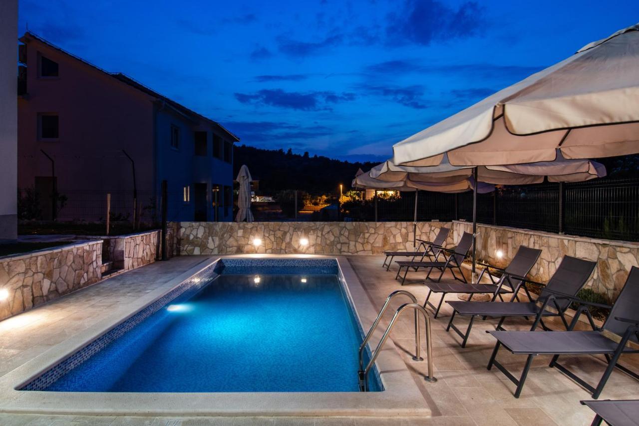 Ražanj Luxury Apartments Alkar With Swimming Pool מראה חיצוני תמונה